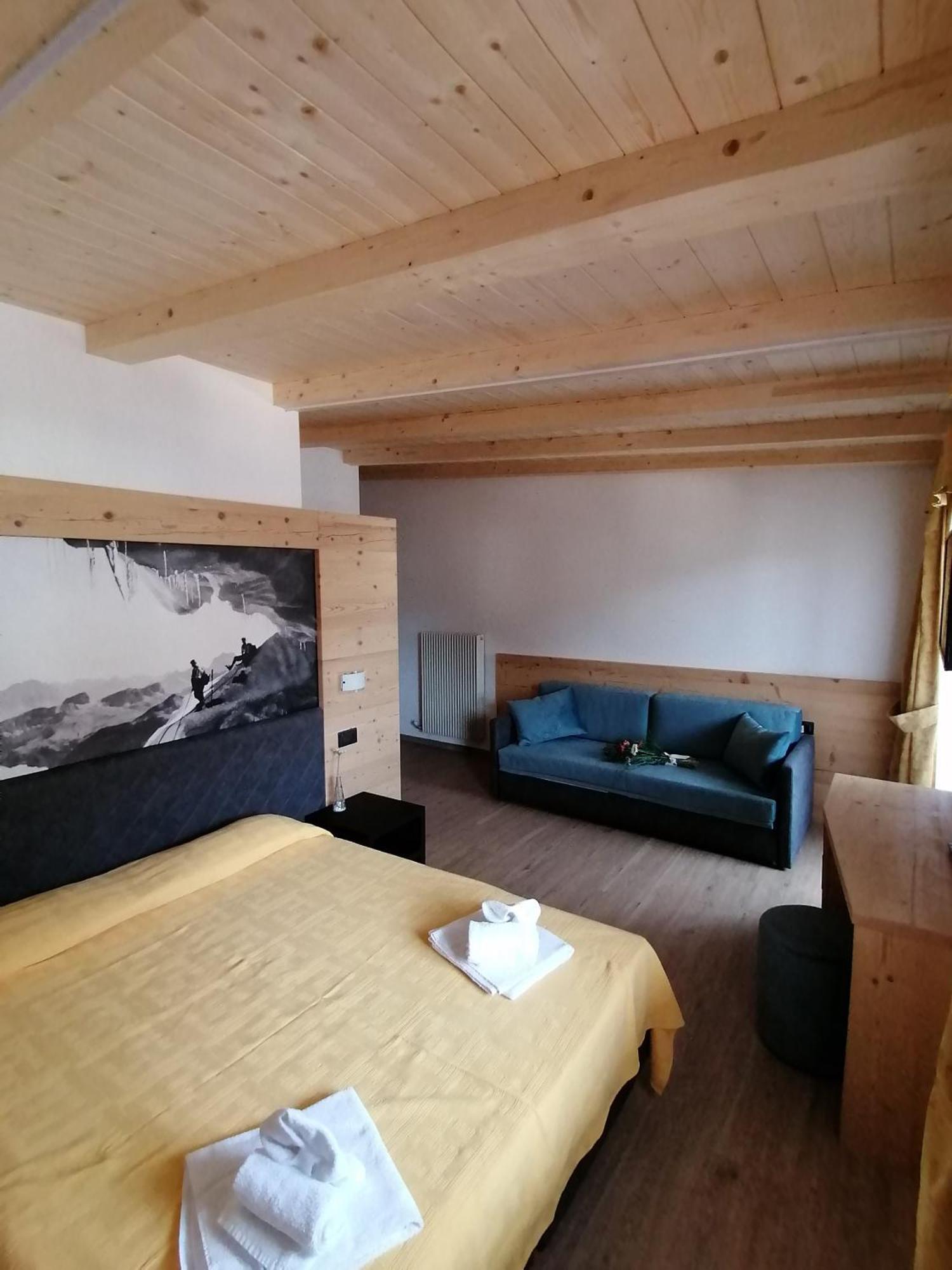 Hotel Vael Vigo di Fassa Exterior photo